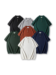 リブ編みの凹凸と七つ穴襟のディテールクローズアップ