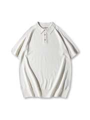 リブ編みの凹凸と七つ穴襟のディテールクローズアップ