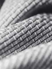 フロント全体の竹節編みヘンリーショートスリーブニット