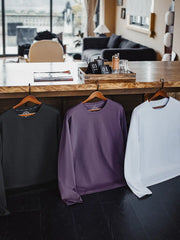 ラグランスリーブと無感印標のディテール