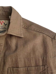 製品画像
「耐久性の高い厚手のキャンバス素材とウォッシュ加工が特徴のワークシャツ全体イメージ。クラシックなダブル胸ポケットとヴィンテージ感あふれるデザインが魅力。」
詳細画像
「左右対称のダブル胸ポケットとウォッシュ加工が施されたキャンバス生地のディテールクローズアップ。ラウンドヘムデザインで立体感を演出。」