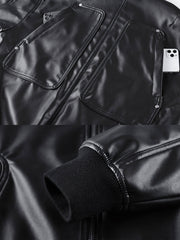 製品画像: ブラックパイロットレザージャケットの全体画像、高品質PUコーティングとクラシックなデザインが特徴
詳細画像: ジャケットの多機能ポケットと左袖のジップディテール、耐久性と実用性を強調