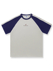 バイカラーレタープリントクルーネックショートスリーブTシャツの正面画像