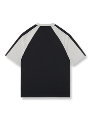 バイカラーレタープリントクルーネックショートスリーブTシャツの正面画像