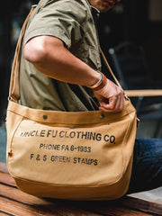 英字 キャンバス ショルダーバッグ