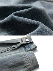 製品画像
「バイカラーパッチワーク デニム ワークジャケットの正面全体図。ヴィンテージデニムを使用し、バイカラーデザインが際立つパッチワークが特徴的な一着。ルーズフィットシルエットと耐久性に優れたデニム素材が、日常やアウトドアシーンで快適さとトレンド感を両立する万能アイテム。」
詳細画像
「バイカラーパッチワーク デニム ワークジャケットのディテール特写。コントラストのあるバイカラーのパッチワークデザインと多機能ポケットが、個性と実用性を兼ね備える。耐久性の高いデニム素材と丁寧な縫製が、ヴィンテージ感と品質の高さを引き立てている。」