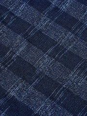 製品画像: "ヴィンテージウォッシュチェックデニムシャツの正面ビュー、レトロなブルーチェックデザイン"
詳細画像: "ウォッシュブルーチェックのディテール特写、柔らかい質感のデニム"