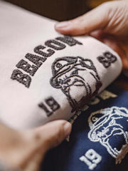 Bulldog刺繍ハーフジップスウェット