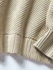 製品画像:
4色のカラーバリエーションが揃ったタートルネックセーター。柔らかな混紡素材で、コットンの透湿性とアクリルの耐久性を兼ね備え、秋冬にぴったりなアイテム。エレガントでシンプルなデザインが特徴。
詳細画像:
柔らかな手触りの混紡素材、タートルネックデザインが首元を暖かく保ち、秋冬シーズンに最適。精巧な編み込み技術とゆったりしたカットが、さまざまな体型にフィット。