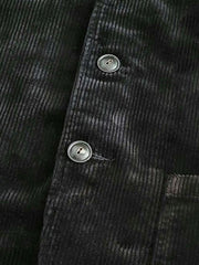 製品画像:ブラックの厚手コーデュロイスタンドカラージャケットの正面
詳細画像:天然牛角ボタンとスタンドカラーの質感ディテール