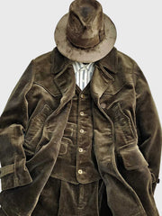 製品画像:ヴィンテージ風コーデュロイミディアム丈ダブルブレストジャケットの正面
詳細画像:天然火焼き牛角シンカーボタンとコーデュロイ生地の質感ディテール