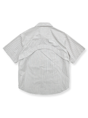 レトロストライプ全綿ワーク半袖シャツの全体像、特にストライプパターンとダブルポケットのデザインを強調。