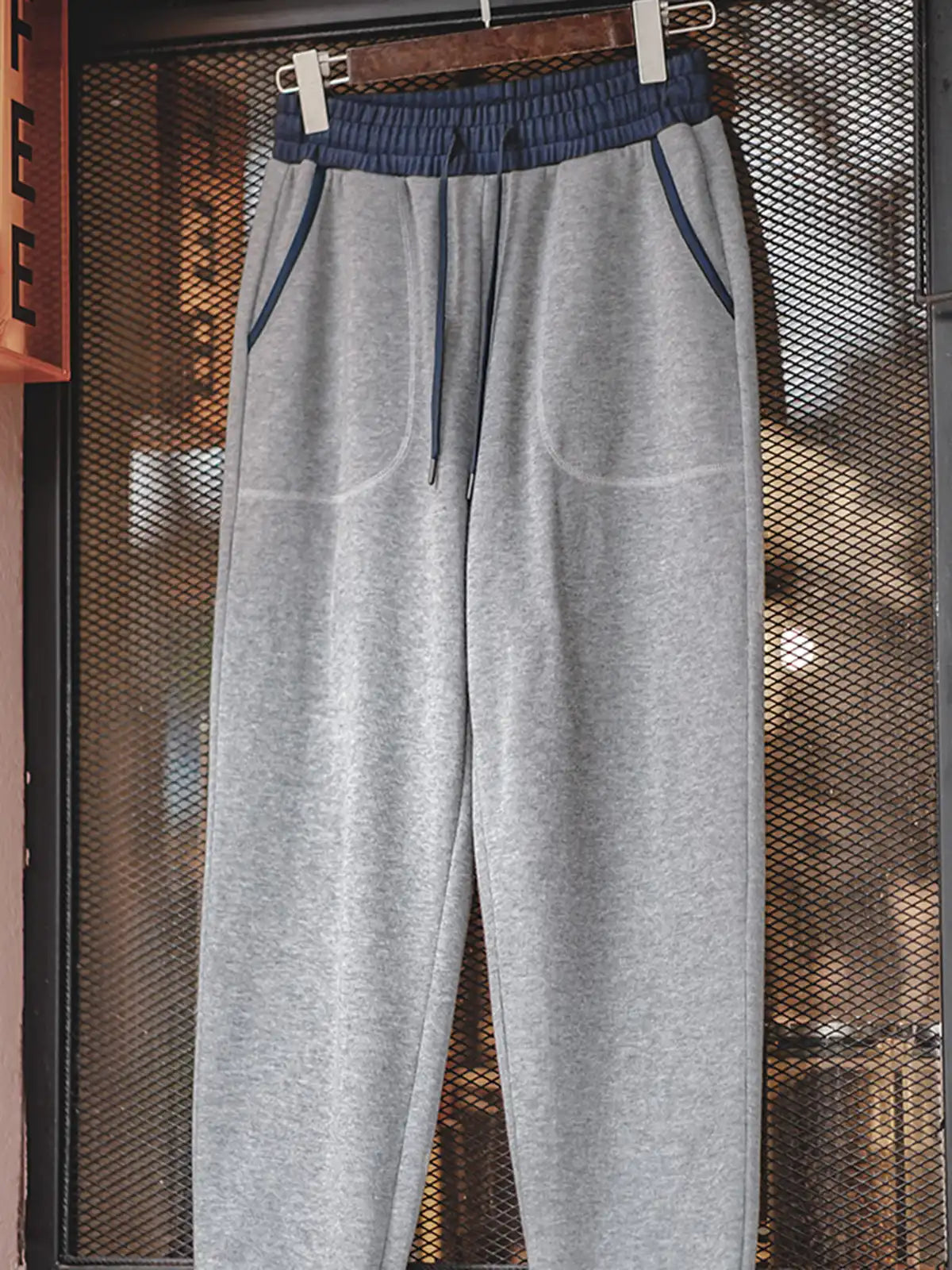 ウエストドローコード、裏起毛生地、裾リブ