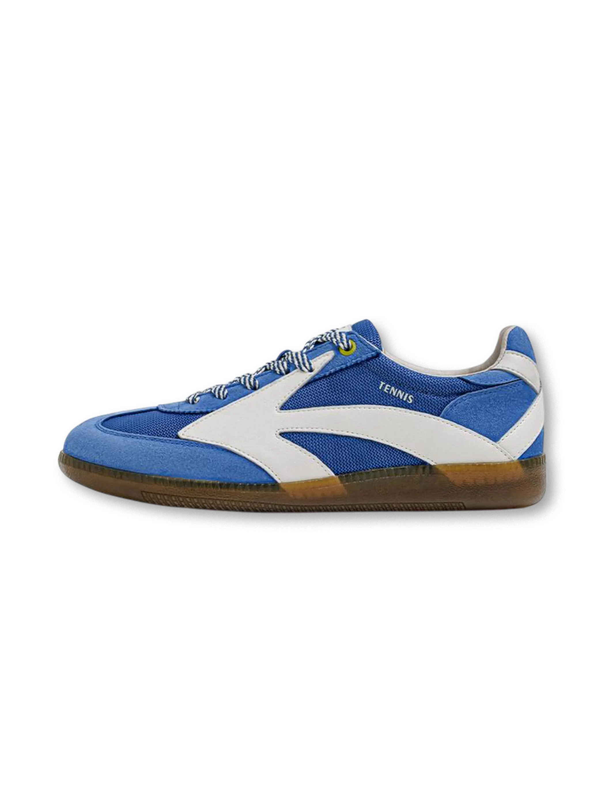 テニスブルー配色のGATトレーナー正面ビュー