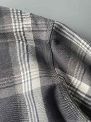 製品画像:
レトロスタイル ドーパミンカラー 厚手 チェック柄シャツ 全体画像、ヴィンテージ風デザイン、秋冬向け
詳細画像:
ドーパミンカラー チェック柄 シャツのディテール、コットン100%素材の質感、厚手の生地