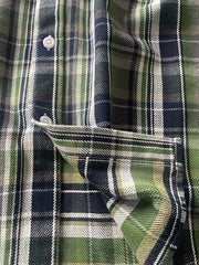 製品画像:
レトロスタイル ドーパミンカラー 厚手 チェック柄シャツ 全体画像、ヴィンテージ風デザイン、秋冬向け
詳細画像:
ドーパミンカラー チェック柄 シャツのディテール、コットン100%素材の質感、厚手の生地