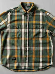 ヴィンテージ風重厚なチェック柄長袖シャツ全体画像、厚手コットン素材とクラシックなデザイン
詳細画像:
チェック柄デザインと胸の二つポケットディテール、ヴィンテージ感あるデザイン