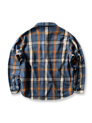 ヴィンテージ風重厚なチェック柄長袖シャツ全体画像、厚手コットン素材とクラシックなデザイン
詳細画像:
チェック柄デザインと胸の二つポケットディテール、ヴィンテージ感あるデザイン