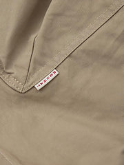 ショーツの大きなポケットとドローコードのディテール