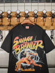 迫力あるレスリングムーブにインスパイアされたグラフィックプリントTシャツ