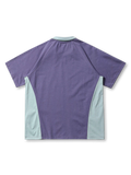 落ち着いた配色や大胆な切り替えデザインが映える機能性Tシャツ、ラグランスリーブ風のパターンが特徴