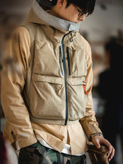 フード付き ナイロンベスト