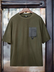 シンプルで機能的なミリタリーTシャツ