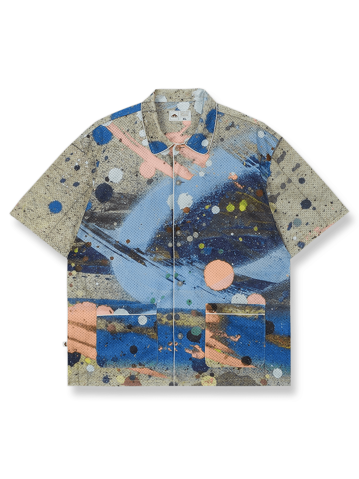 アクションペイント柄の速乾メッシュパジャマシャツ。