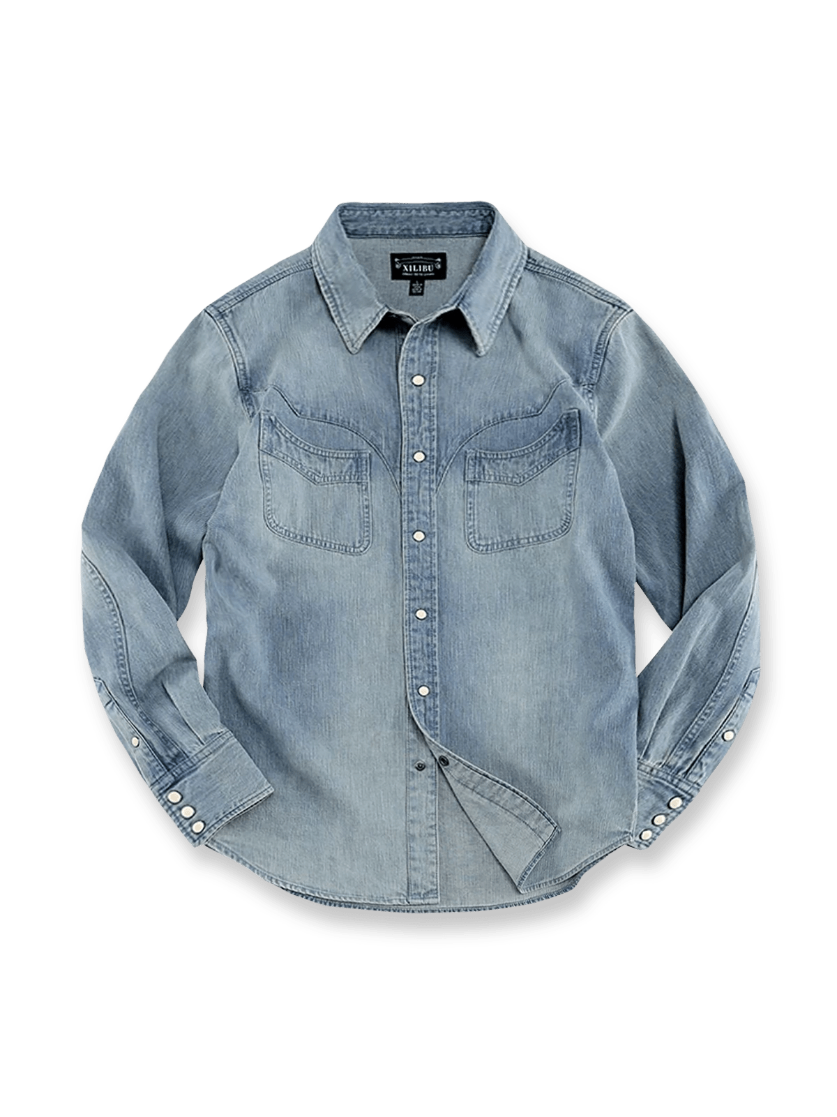 バチ染め&ウォッシュ加工でヴィンテージ感を演出したスリムフィットのウエスタン風デニムシャツ。