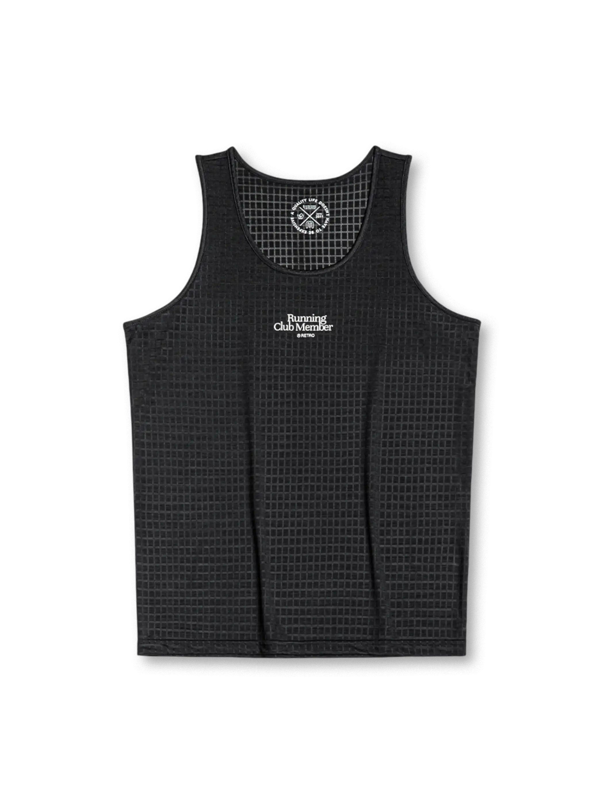 細かいメッシュ編みと冷感糸を採用し、快適さと耐久性を両立したアメリカンレトロスタイルのメッシュタンクトップ。