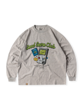 古布機織りテクスチャーとヘビのゲームモチーフが特徴の長袖Tシャツ。厚手リブ付き。