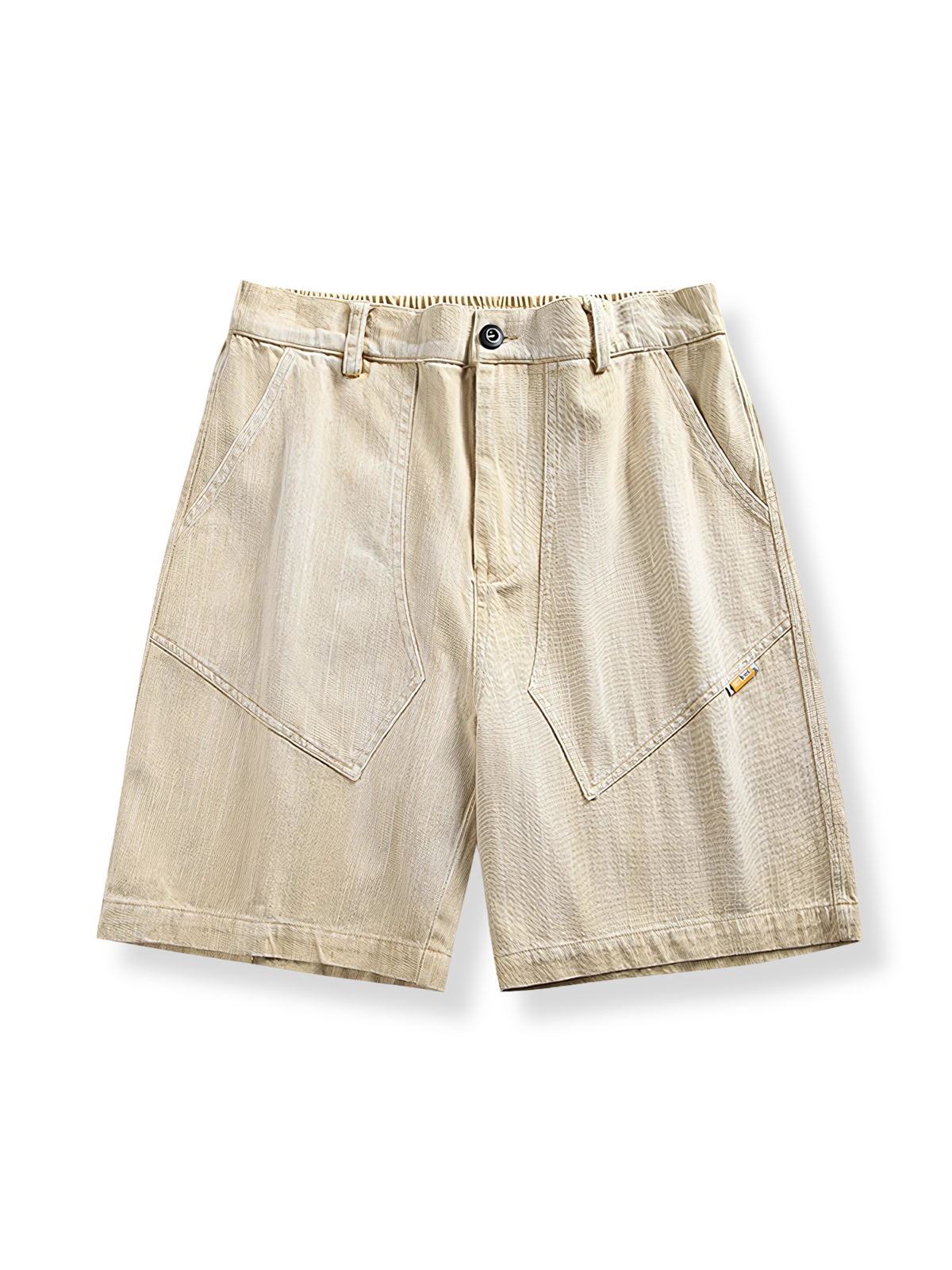 竹節柄が施された砂洗い加工のショートパンツ。