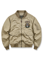 Bear Soldier Voitekのプライベート刺繍が映えるMA-1レザーフライトジャケット