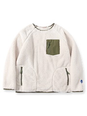 日本製コーラルフリースとパッチワークを使用した保温性高いバイカラースウェット。刺繍ポケットとYKKジッパー付き。