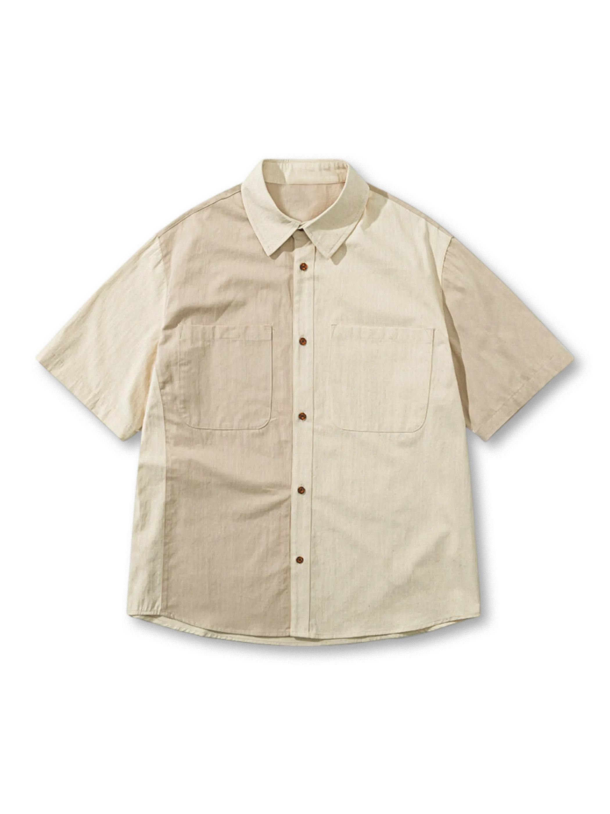 ミリタリーテイストとバイカラーが特徴のリラックスフィット半袖シャツ