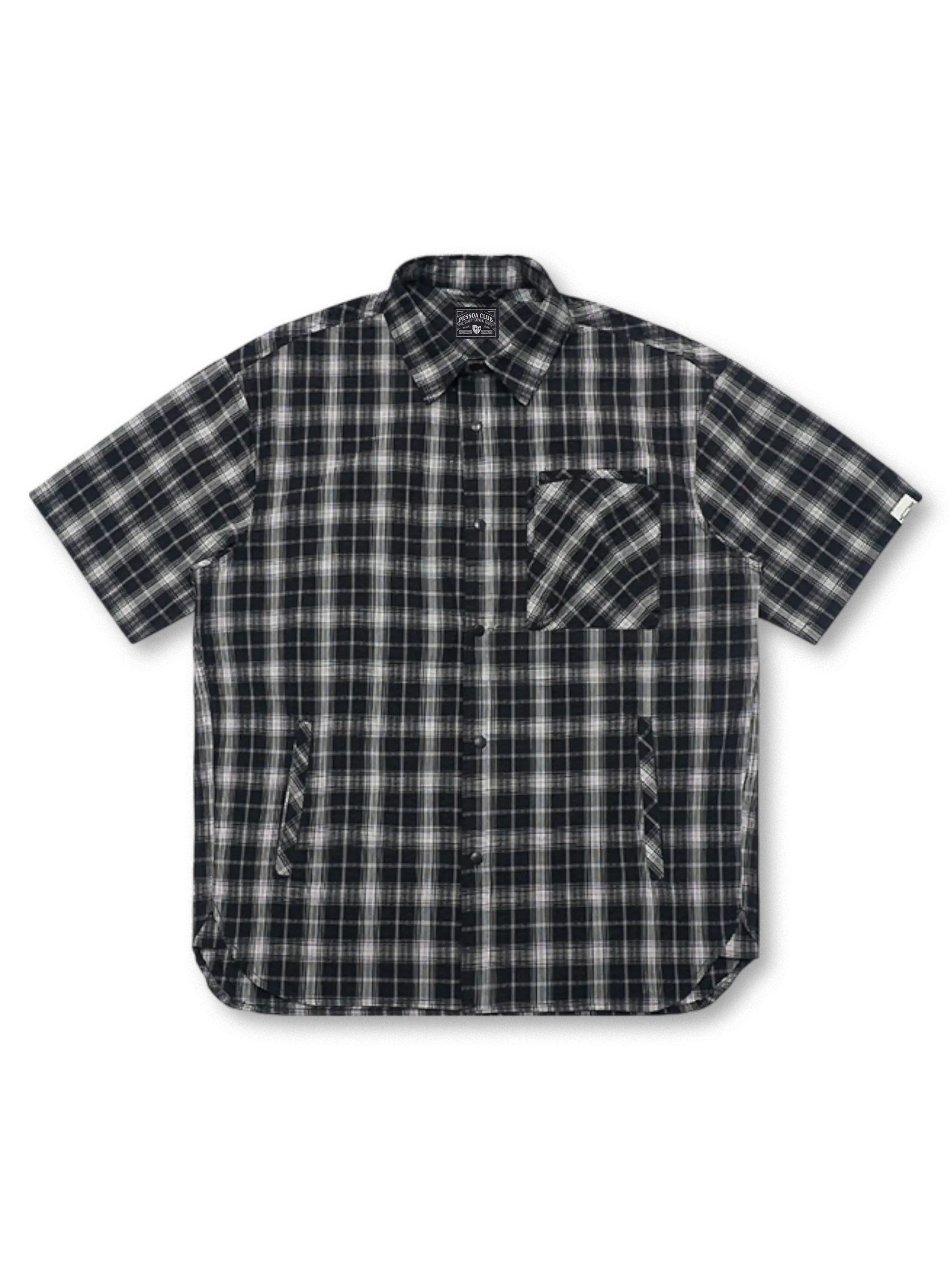 大柄チェックとガセットヨークが映えるワークシャツ