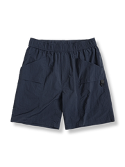 ビッグポケットと防水機能を備えたナイロンショートパンツ