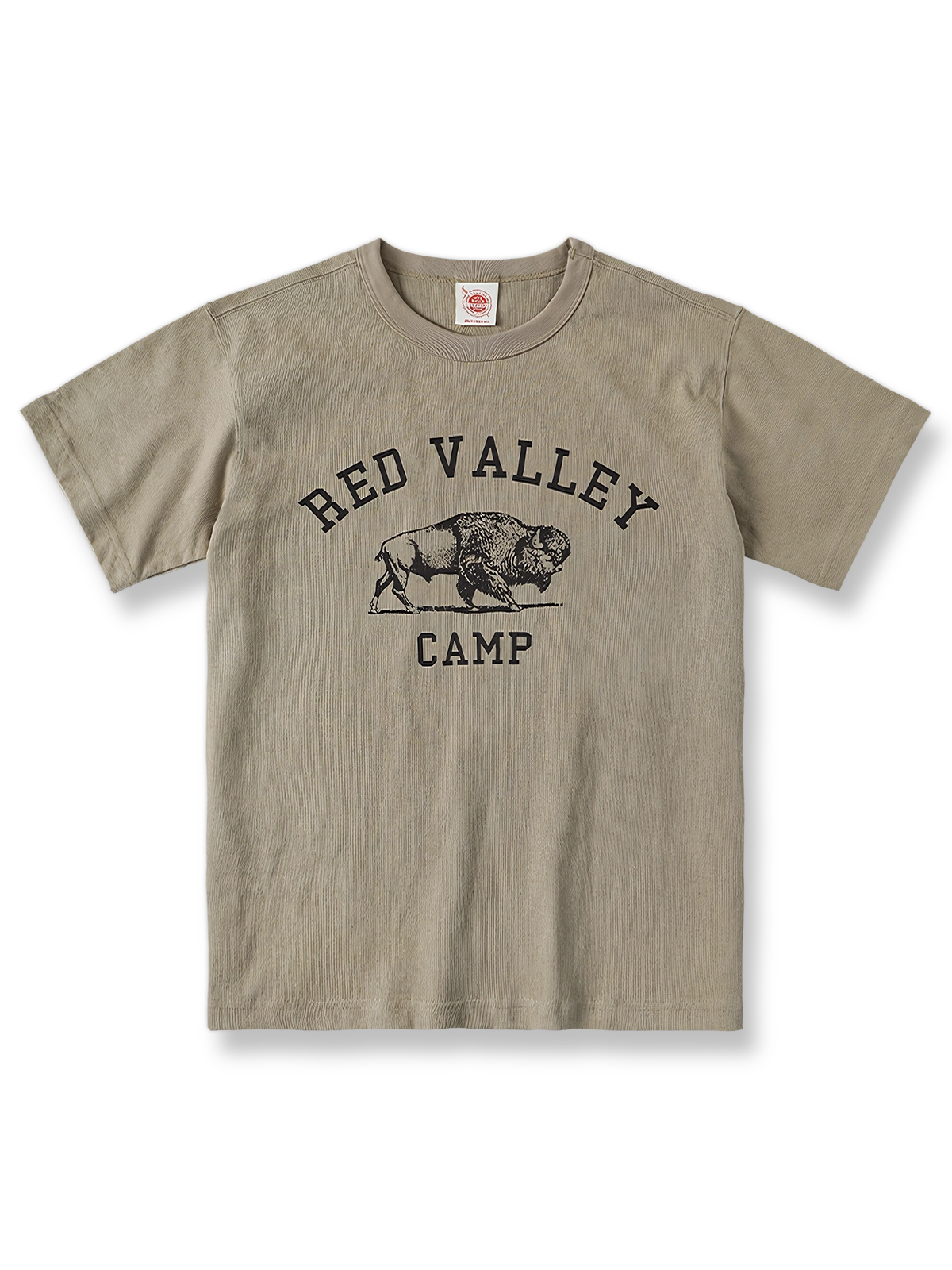 バイソンの図柄と「RED VALLEY CAMP」ロゴが施されたヴィンテージ風ヘビーウェイトコットンTシャツ