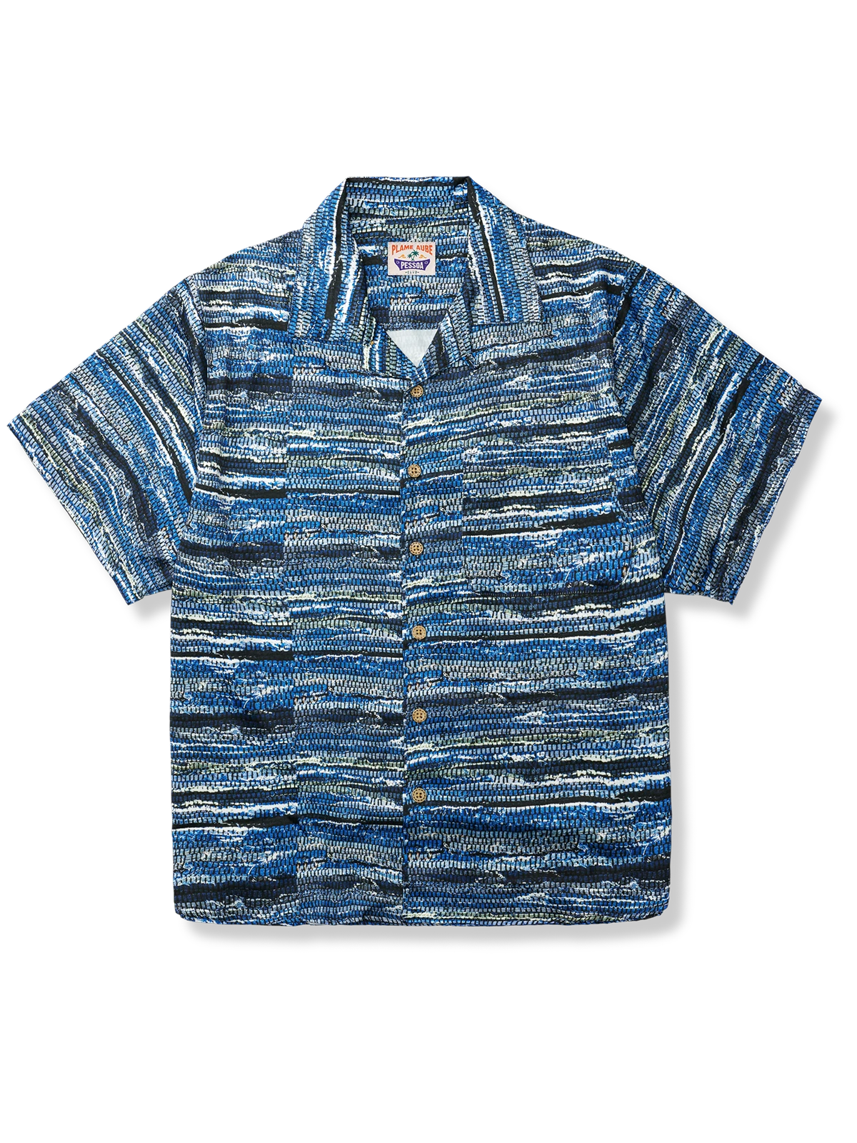 青のデータブロック柄が映えるモダンなアロハシャツ