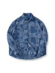 ボロ風ジャガード先染めデニム長袖シャツの全体と生地の凹凸感を写した写真