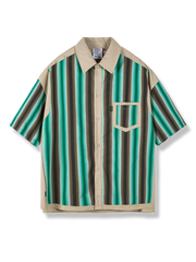 ブラウンとグリーンのストライプ柄、ゆったりシルエットの通気性純綿シャツ