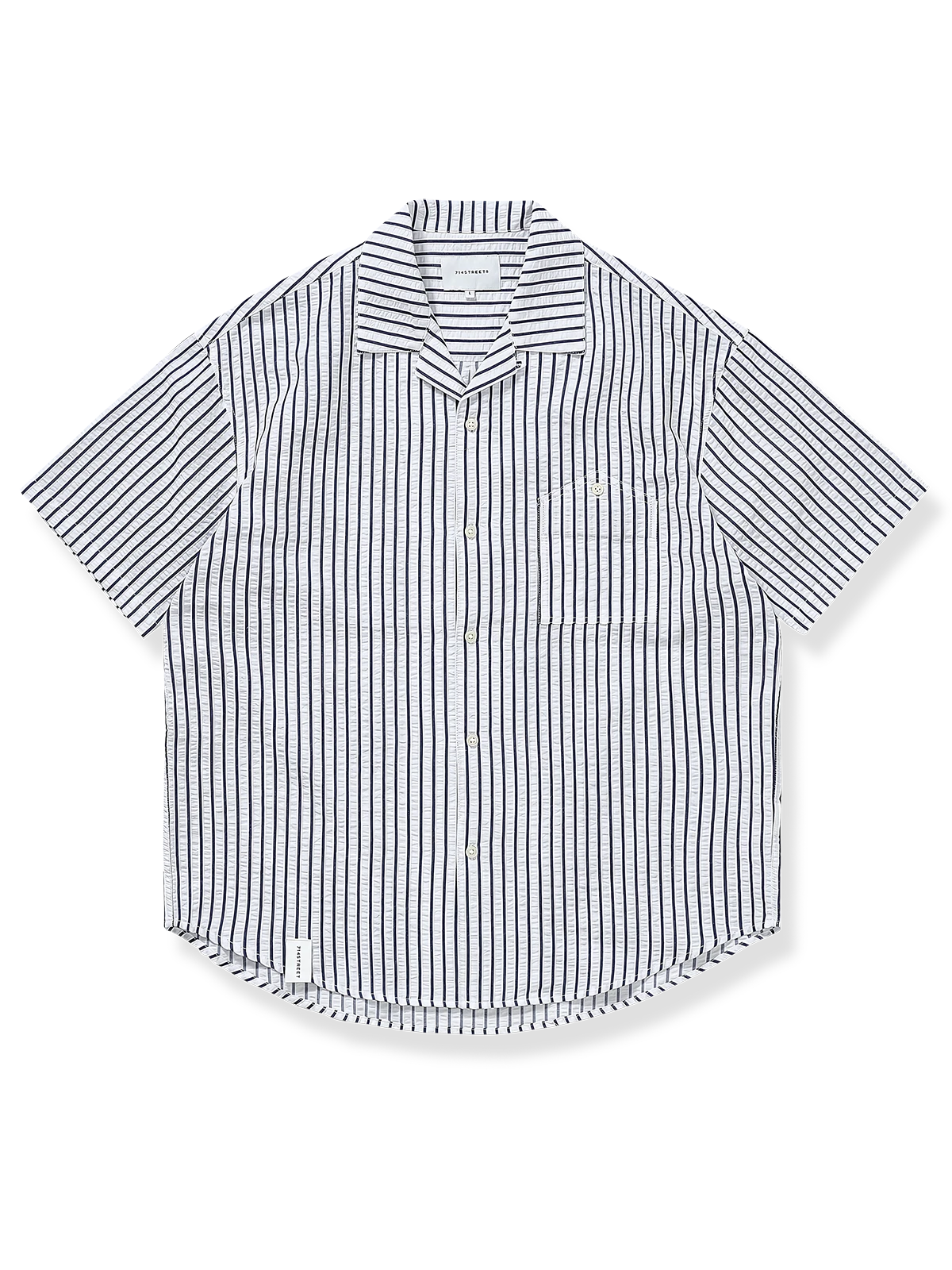 微細なしわ感のあるバブルガーゼ生地を使ったストライプシャツ