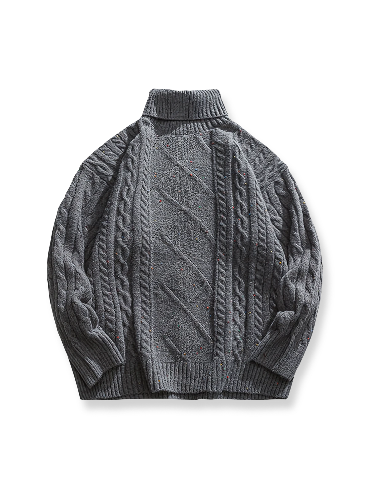 ケーブル編みのタートルネックセーター