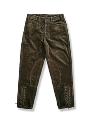 コーデュロイ素材のカフェ色ジョッパーズパンツ、サイドストラップと膝補強付き。