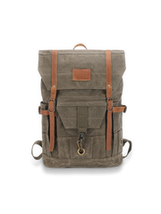 オイルワックスキャンバスとフルグレインレザーを組み合わせたヴィンテージデザインのアドベンチャーバックパックの全体像。