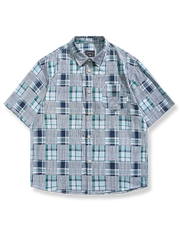 チェックとストライプの編み込み風デザインが特徴のルーズフィット綿素材半袖ワークシャツ