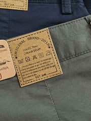 CHINOカジュアルパンツのディテール