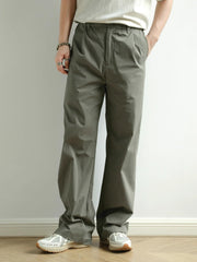 モデルが着用したCHINOアーチカットアウトドアカジュアルワークパンツのスタイリング例