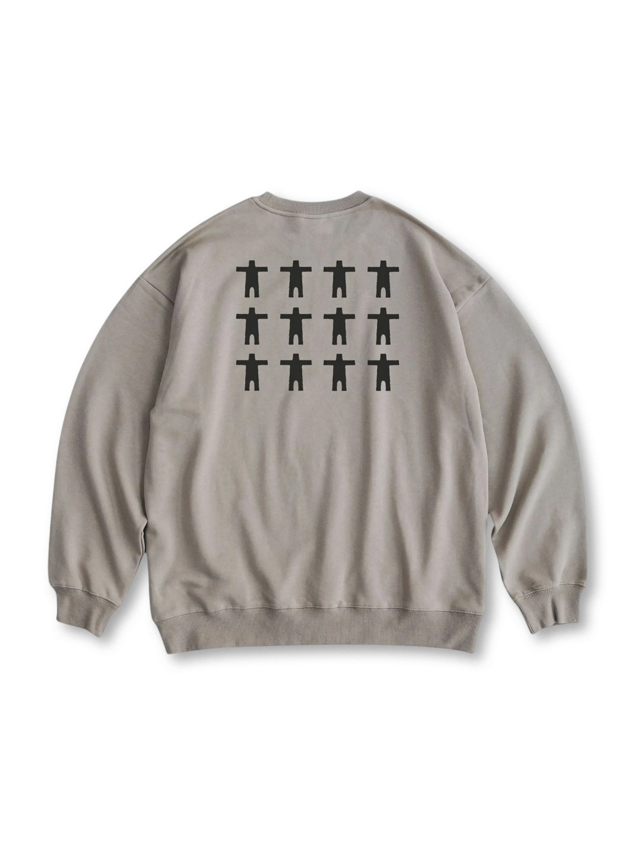 背面に人形列プリントをあしらった、美式ストリートスタイルのゆったりとした廓形クルーネックスウェット。