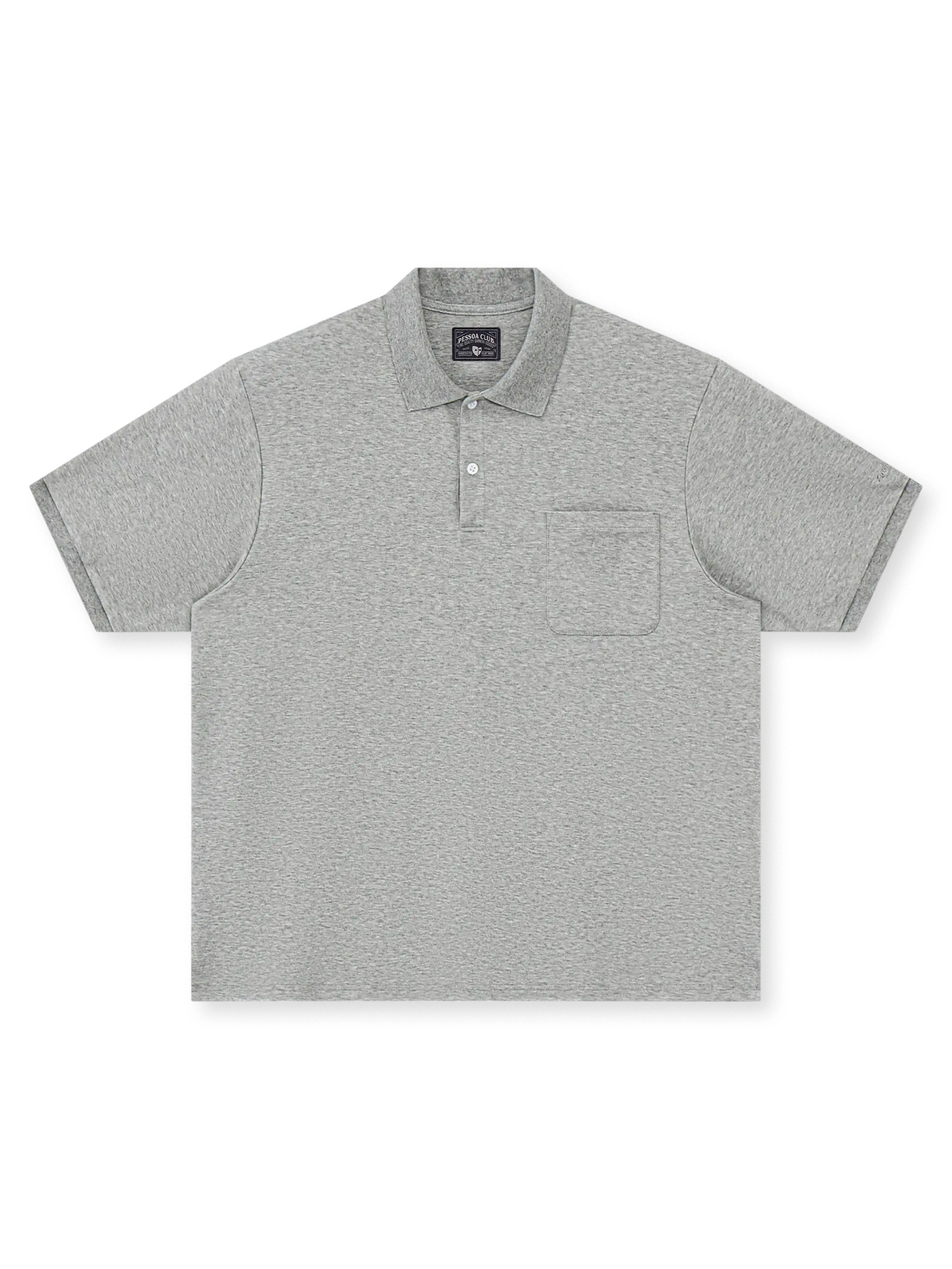 ふんわりとした平編みとリブ襟が映えるクラウドタッチニットポロシャツ